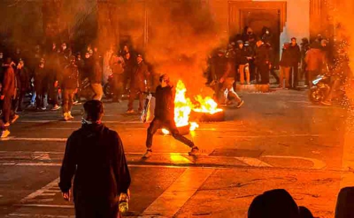 ইরানে সরকার বিরোধী বিক্ষোভে সাড়ে ১৬ হাজারের বেশি বিক্ষোভকারী নিহত