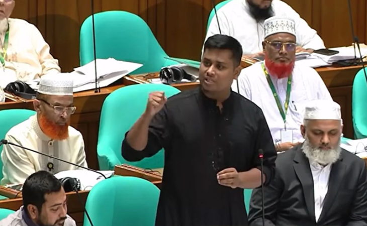 কেবল মতপ্রকাশের স্বাধীনতা নয়, বরং ‘দ্বিমত’ প্রকাশেরও স্বাধীনতা চাই