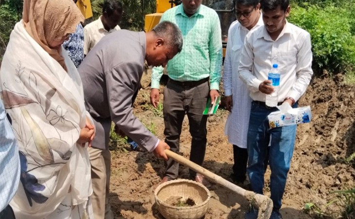 খালগুলো সচল থাকলে বৃষ্টিতে আলু চাষীদের ক্ষতির সম্মুখীন হতে হতো না