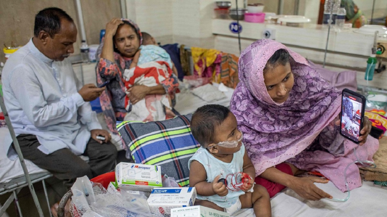  স্বাস্থ্যখাত ঢেলে সাজাচ্ছে সরকার, বিনামূল্যে প্রাথমিক সেবা পাবে তৃণমূলের মানুষ