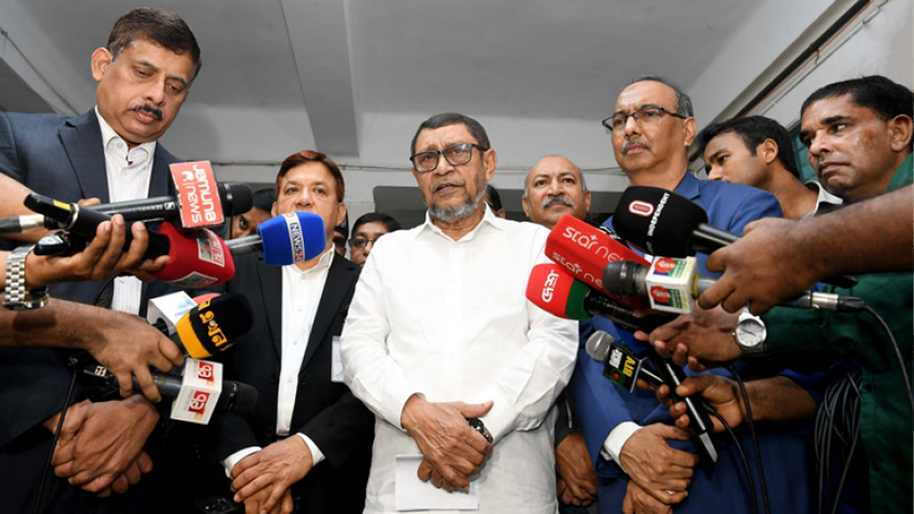 সম্পূর্ণ সুস্থ না হলে ডেঙ্গু রোগীকে হাসপাতাল থেকে ছাড়পত্র নয়: স্বাস্থ্যমন্ত্রী