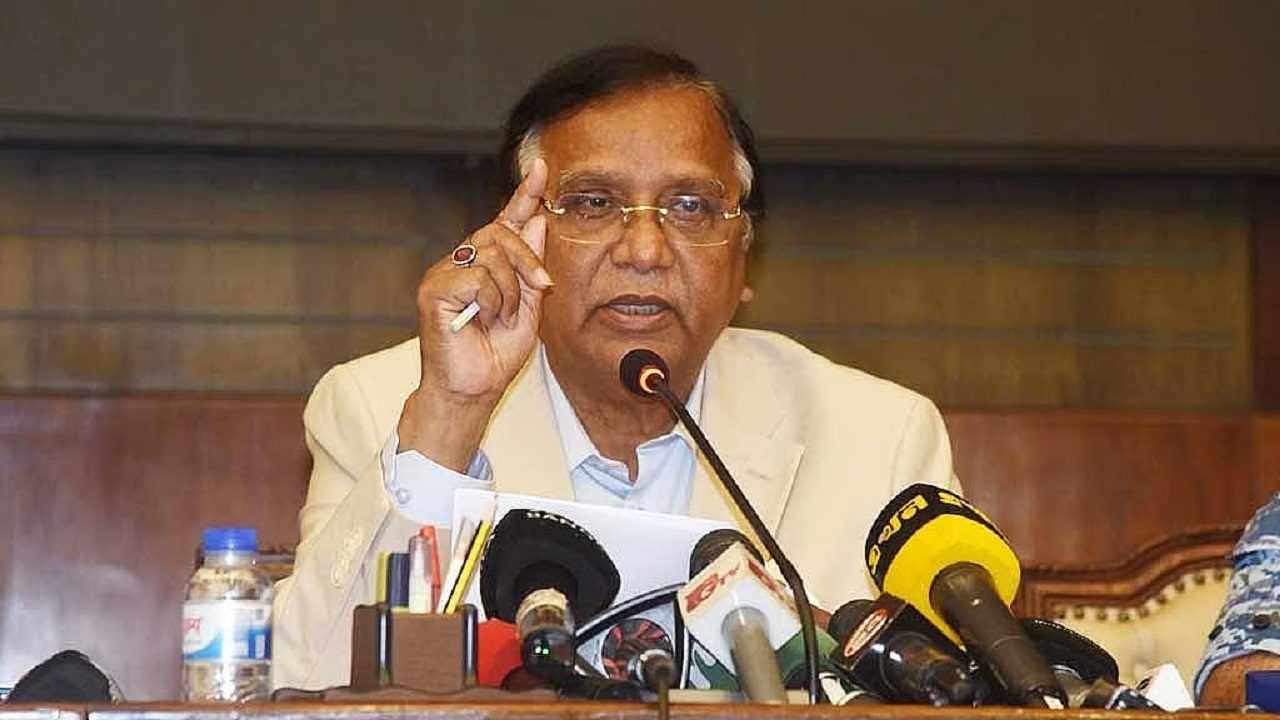  বর্জ্য সরানোর অনিয়মে ঠিকাদারদের টেন্ডার বাতিল: ডিএসসিসি প্রশাসক