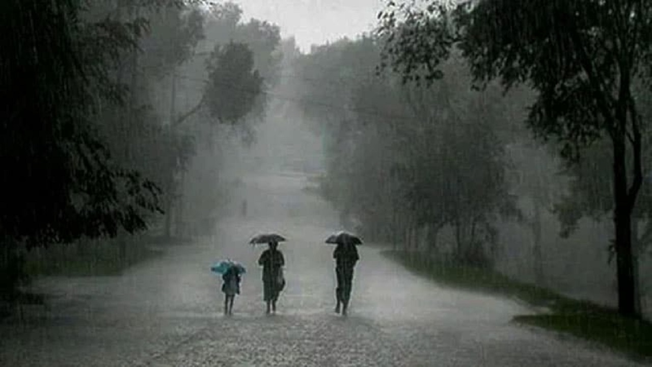 রাজধানীসহ দেশের ৯ অঞ্চলে ঝোড়ো হাওয়াসহ বজ্রবৃষ্টির সম্ভাবনা