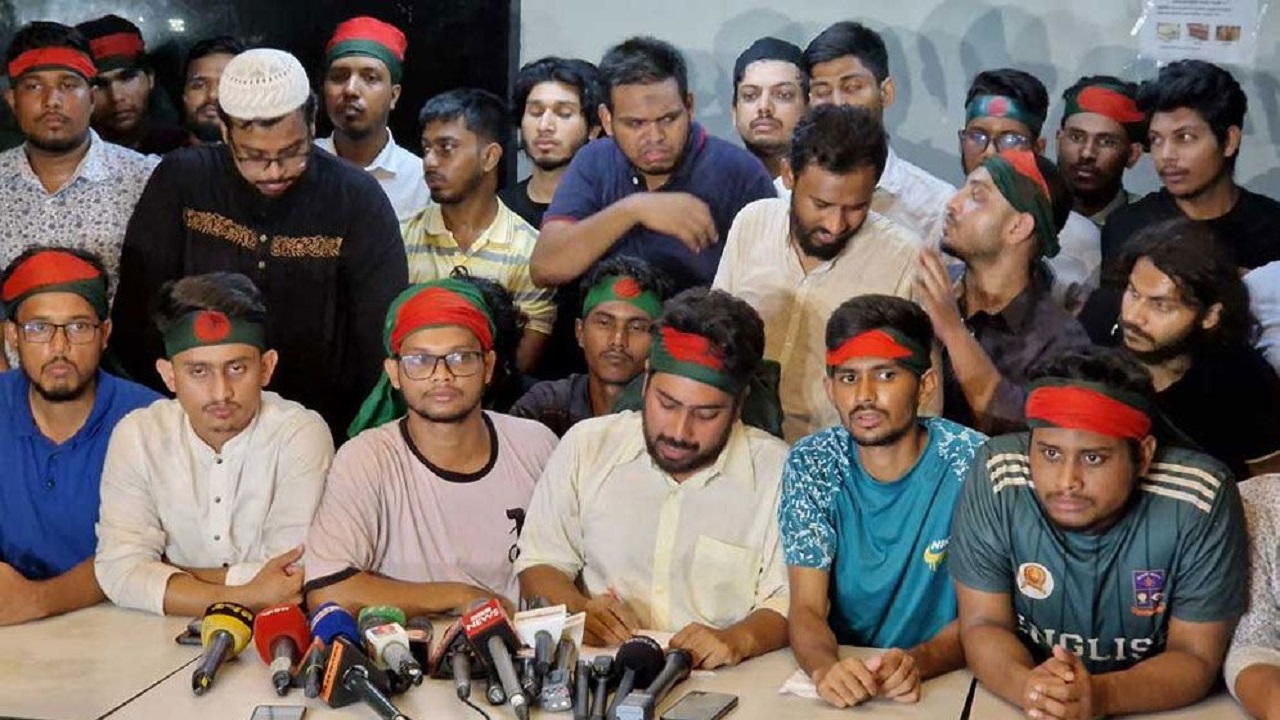  ৫ জুলাই: চার দফা দাবিতে দেশব্যাপী অনলাইন-অফলাইনে সমন্বয়কদের ব্যাপক জনসংযোগ
