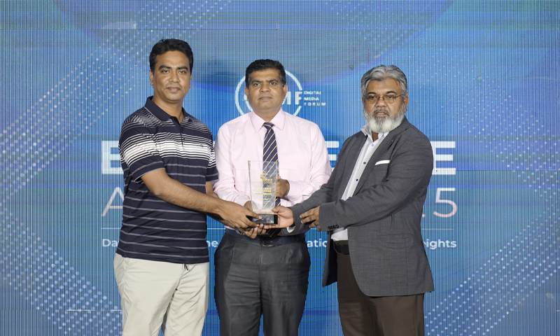 আলোচিত কন্টেন্ট ক্যাটাগরিতে এক্সিলেন্স অ্যাওয়ার্ড পেলেন ইমরান হক