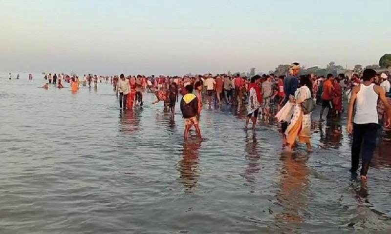 কক্সবাজার ও পটুয়াখালীতে ঐতিহ্যবাহী রাস উৎসব 