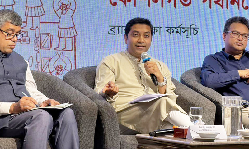 প্রাথমিকের সব স্কুলে শিক্ষার্থীদের বিনামূল্যে ইউনিফর্ম দেওয়া হবে