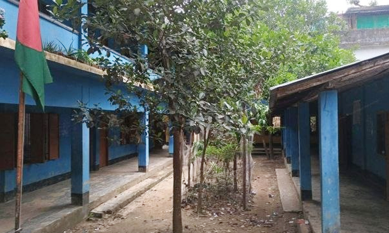 বান্দরবানের তীব্র গরমে হিট স্ট্রোকে আক্রান্ত ১৮ শিক্ষার্থী