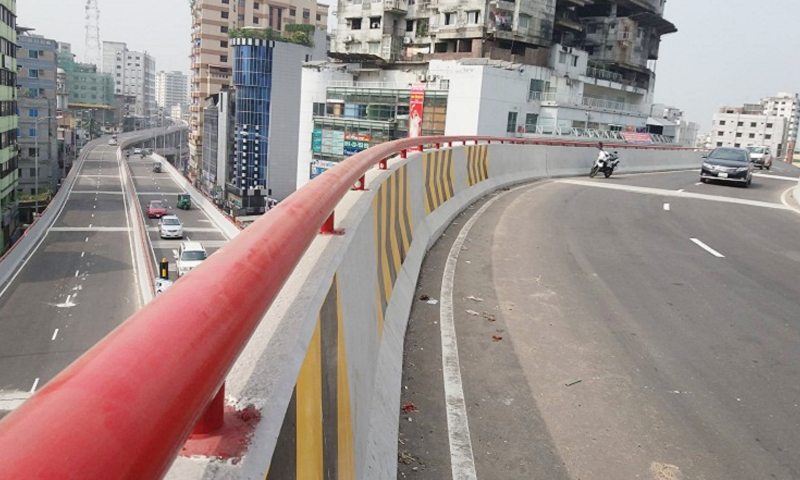 মগবাজার ফ্লাইওভার থেকে ছোঁড়া ককটেলে পথচারীর মৃত্যু