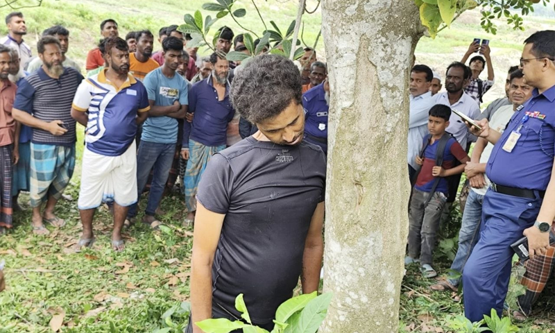 বদলগাছীতে শ্মশান থেকে যুবকের ঝুলন্ত লাশ উদ্ধার