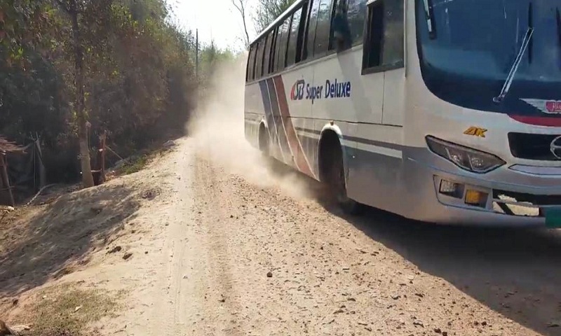 গাংনীর বামন্দী-কাজিপুর সড়ক সংস্কার বন্ধ: ভোগান্তি চরমে