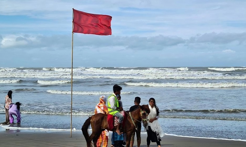 দেশের চার সমুদ্র বন্দরে ৩ নম্বর সতর্ক সংকেত