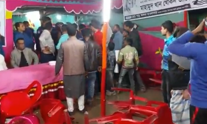 পিরোজপুরে নৌকার অফিস ভাংচুর, আহত ৭