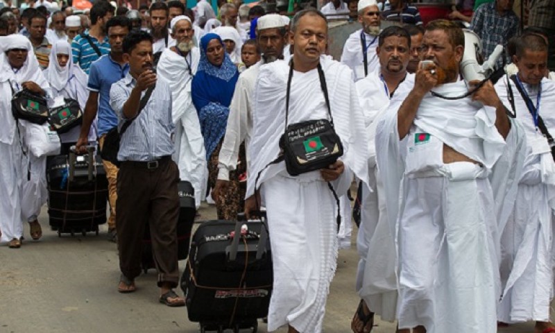 দুই দিনে দেশে ফিরেছেন ৮৬০৬ হাজি