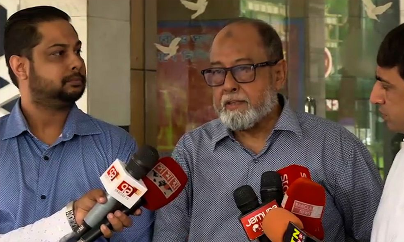  টেবিল চাপড়ানোয় লুজ কানেকশন থেকে সংসদের সাউন্ড সিস্টেমে বিভ্রাট