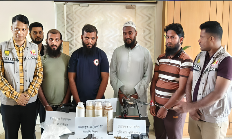 ঢাকায় ‘নিষিদ্ধ সংগঠনের’ ৪ সদস্য গ্রেপ্তার, ছিলো গুপ্ত হামলার পরিকল্পনা 