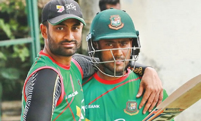 তামিমকে চাটুকার মানুষের থেকে সাবধান থাকার আহ্বান ইমরুল কায়েসের