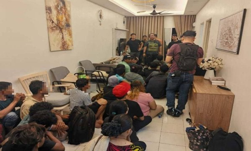  মালয়েশিয়ায় মানবপাচার বিরোধী অভিযানে বাংলাদেশিসহ আটক ৭৪