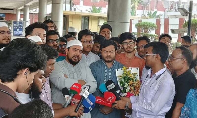 সংস্কার প্রশ্নে ড. ইউনূস ও আসিফ নজরুলকে মাঠে চান নাহিদ